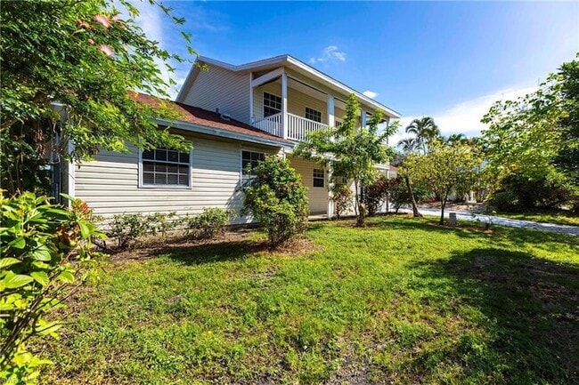 Photo - 1912 Sheffield Ave