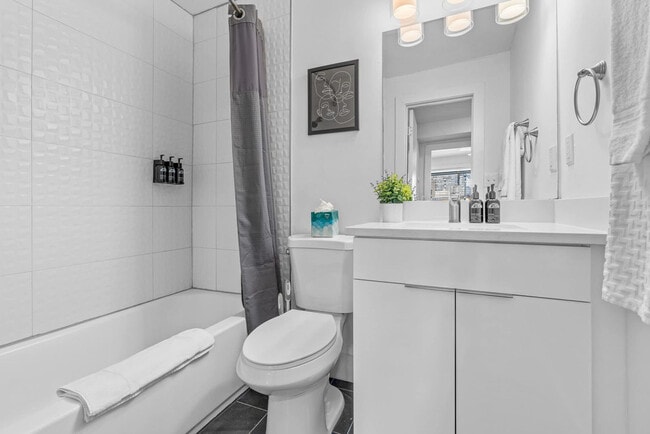 Photo - 1136 Crescent Ave NE Unit FL2-ID1356309P