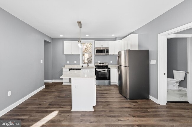 Photo - 3014 Royston Ave