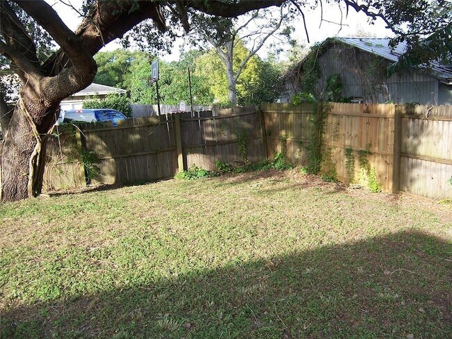 38 E 10th St Rental St Cloud - Image 