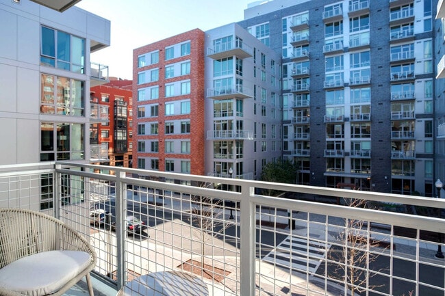 Photo - 1122 N Hudson St Unit FL4-ID1022549P