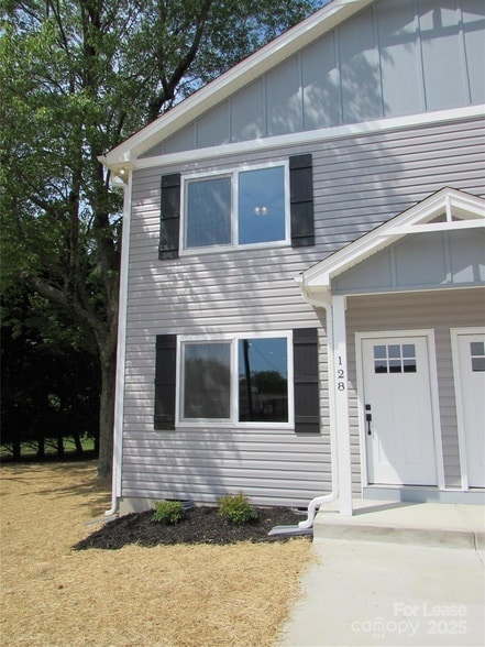 Photo - 128 Salem Church Rd