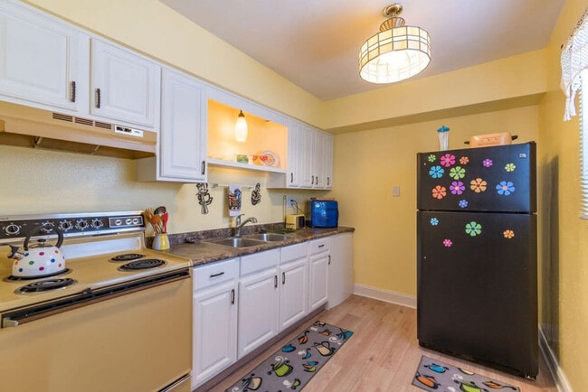 Photo - 141 California Ave Unit SI ID1044308P