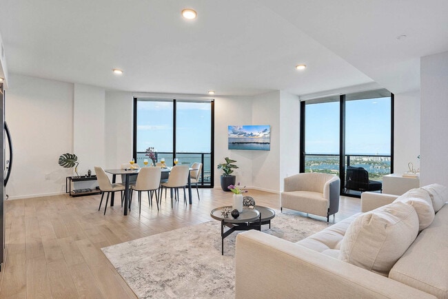 Photo - 398 NE 5th St Unit SI ID1372290P