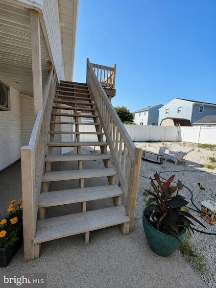 Photo - 141 5th St S