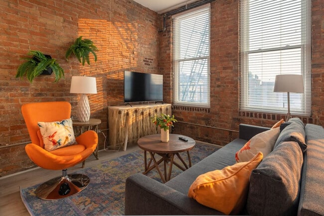 Photo - 1906 Elm St Unit SI ID1056053P