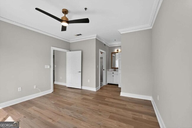 Building Photo - 2161 Peachtree Rd Unit 706