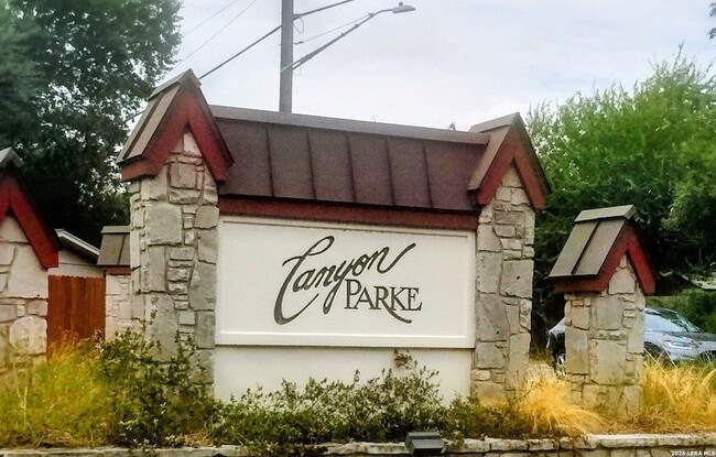 Photo - 1207 Canyon Parke Dr
