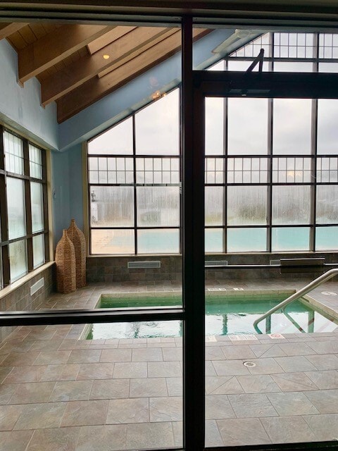 Hot Tub - Wood Creek Apartments