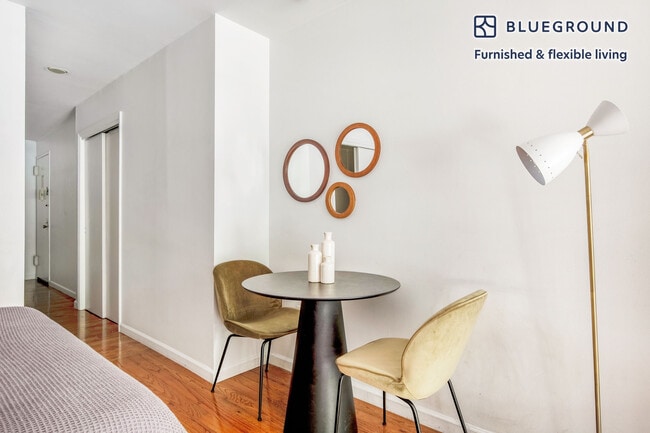 Photo - 220 W 14th St Unit FL2-ID299