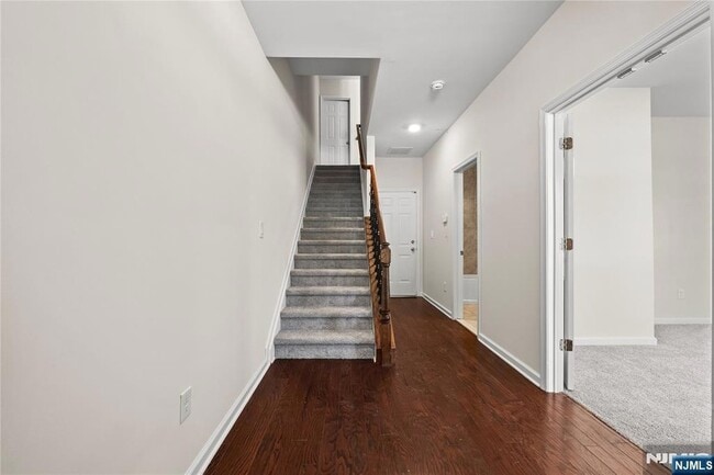 Photo - 9 Landmark Ln Unit 1003