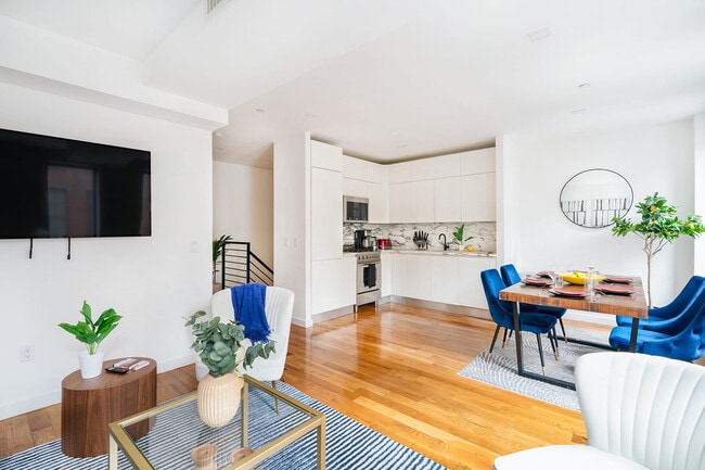 Photo - 28 E 13th St Unit FL3-ID1021952P