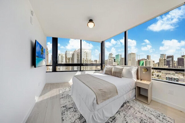 Photo - 30 2nd St Unit SI ID1495835P