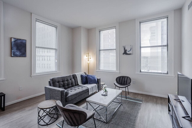 Photo - 9-JAN-JAN E 4th St Unit ID1343750P