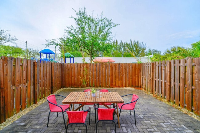 Photo - 171 NW 158th St Unit SI FL1-ID1022254P