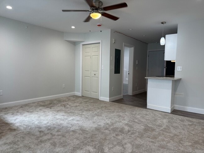 Photo - 1085 Whalley Ave