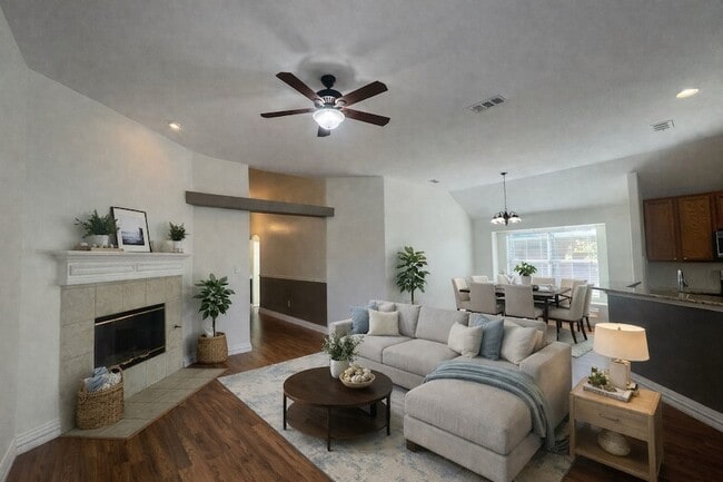 Building Photo - 8416 Sonnet Dr