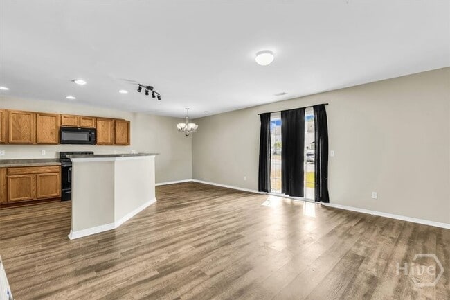 Photo - 129 Fairgreen St