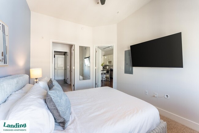 Photo - 480 N Orange Ave Unit 613.1411635