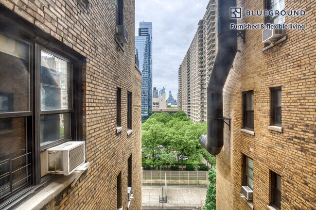 Photo - 210 W 70th St Unit FL9-ID166