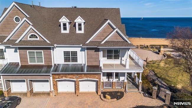 Photo - 76 Raritan Reach Rd