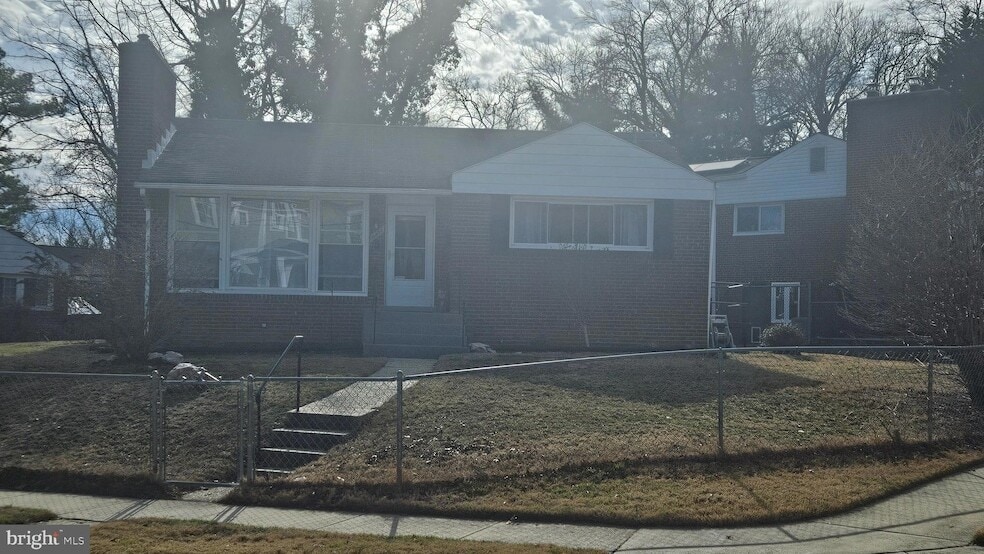 Photo - 10404 Insley St