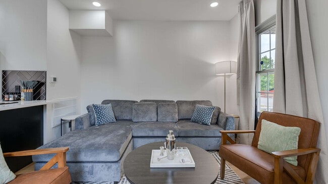 Photo - 1279 Indianola Ave Unit SI ID1407029P
