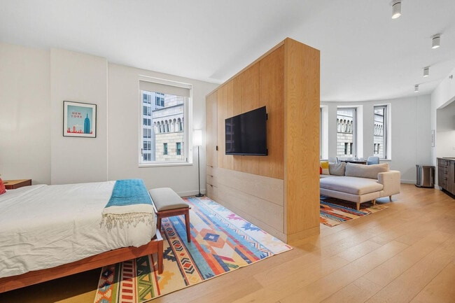 Photo - 84 William St Unit FL14-ID1290851P