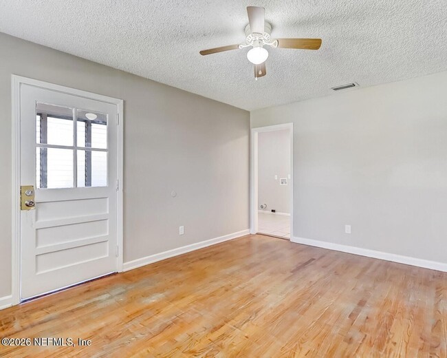 Photo - 1901 Pullman Ct