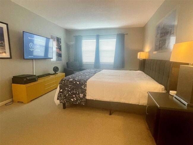 Photo - 2500 NE 48th Ln Unit 605