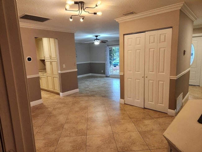 Photo - 357 NE Brasher Ct