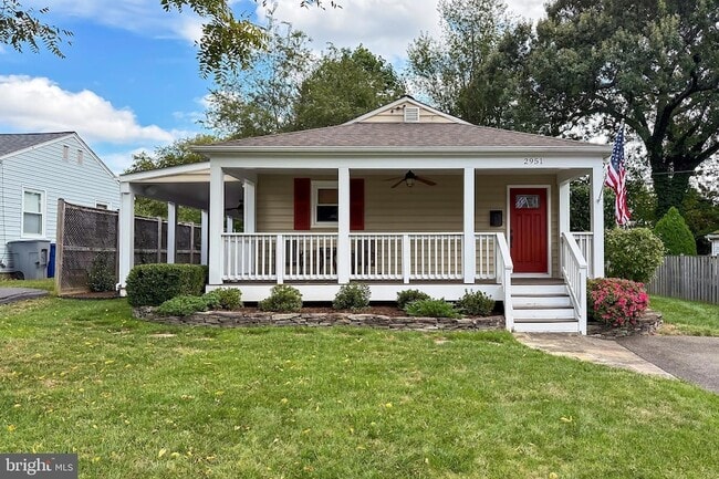 Building Photo - 2951 Rosemary Ln