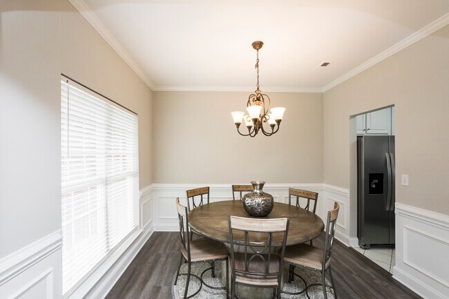 Dining Room - 906 Balsam Terrace