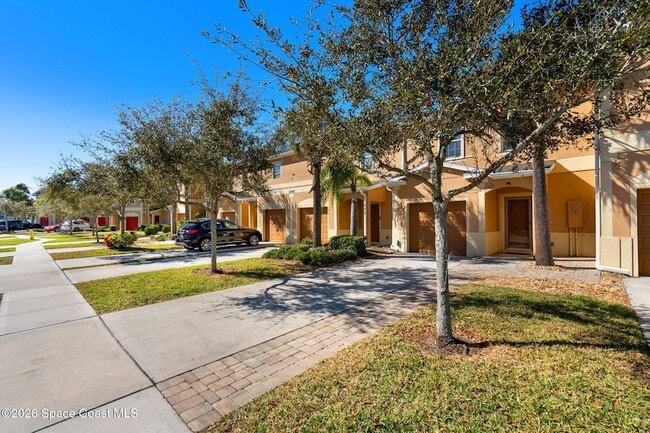 Photo - 2545 Revolution St