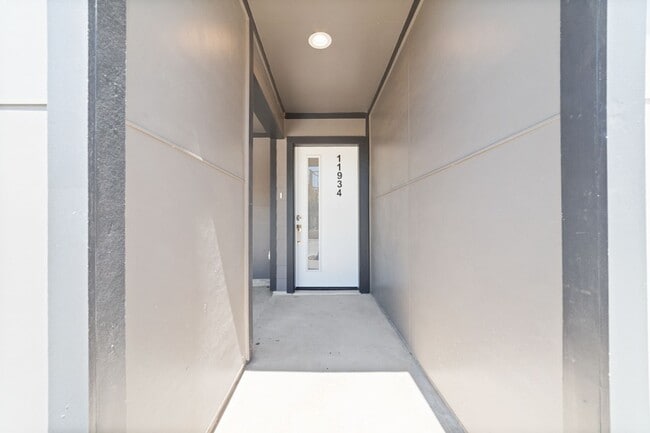Photo - 11924 N Hoa Sen Cir