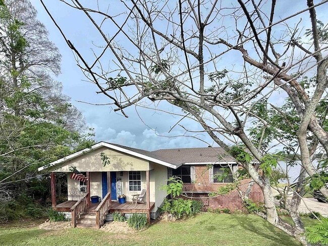 Building Photo - 8174 False River Rd