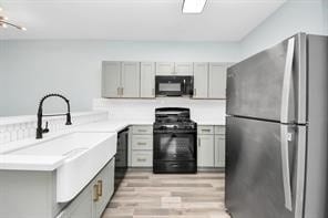 Building Photo - 7502 Sandle St Unit A