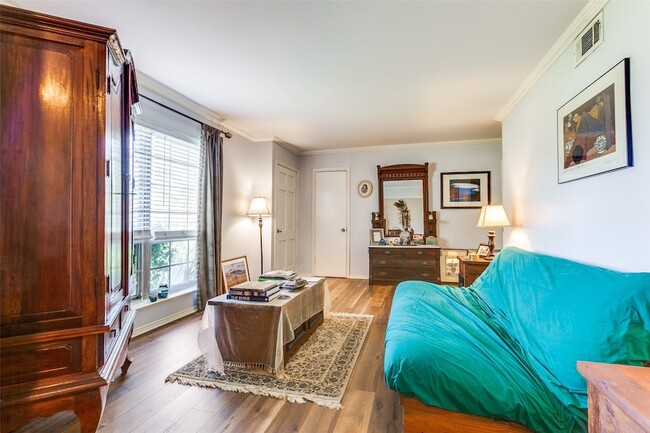 Photo - 9551 E Lake Highlands Dr