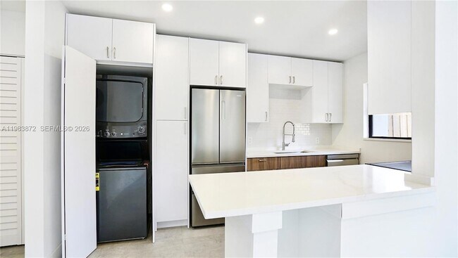 Photo - 1119 W Las Olas Blvd Unit 1