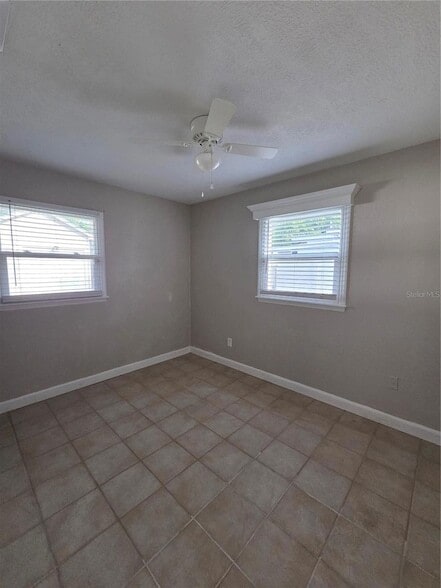 Photo - 835 Golden Isle Dr