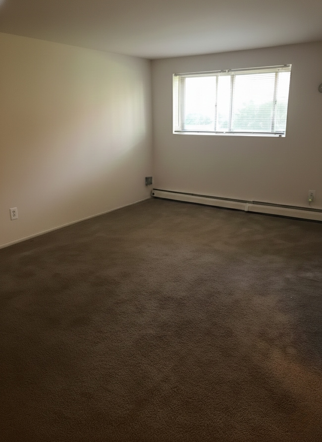 Photo - Arrowhead Court Apartments