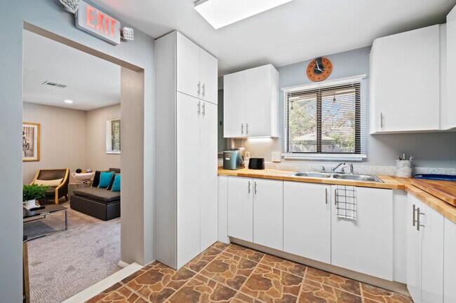 Photo - 4501 Briarcliff Ln Unit SI ID1369674P