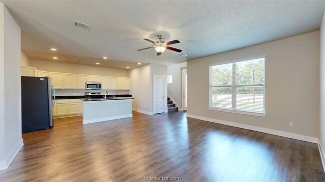 Photo - 3901 WS Phillips Pkwy
