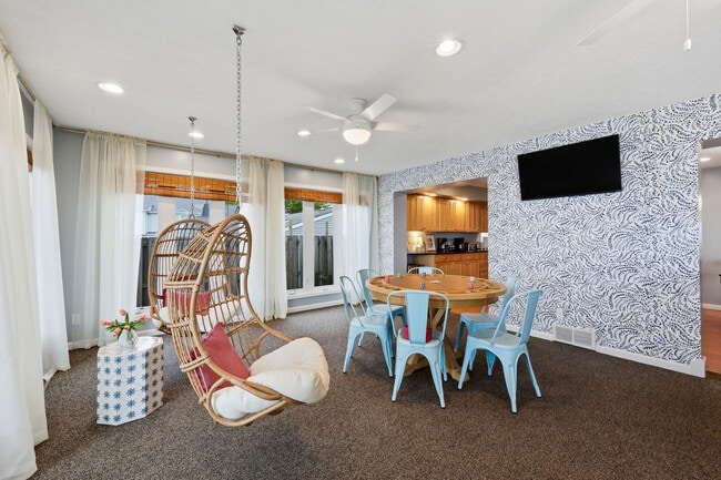 Building Photo - 5855 Shore Dr Unit SI ID1593912P