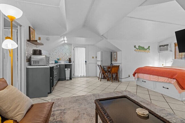 Photo - 912 Little Bay Ave Unit ID1354828P