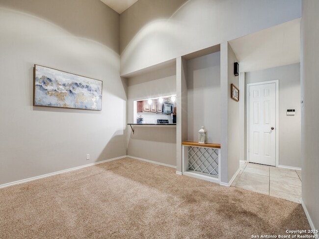 Photo - 7930 Roanoke Run