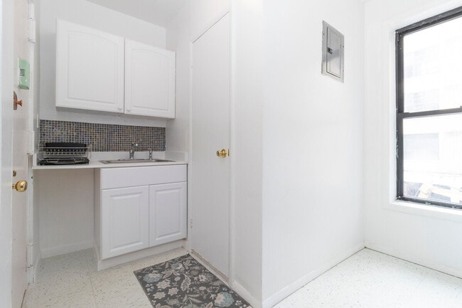 Photo - 306-318 East 96th Street-SI ID1032044P Unit SI ID1032044P