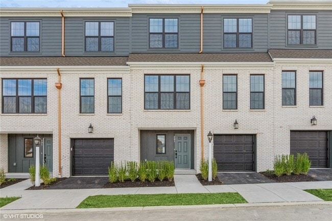 Photo - 403 Cranford Wy