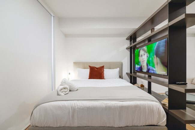 Photo - 398 NE 5th St Unit ID1261526P