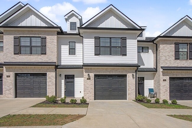 Building Photo - 713 Hollie Wy